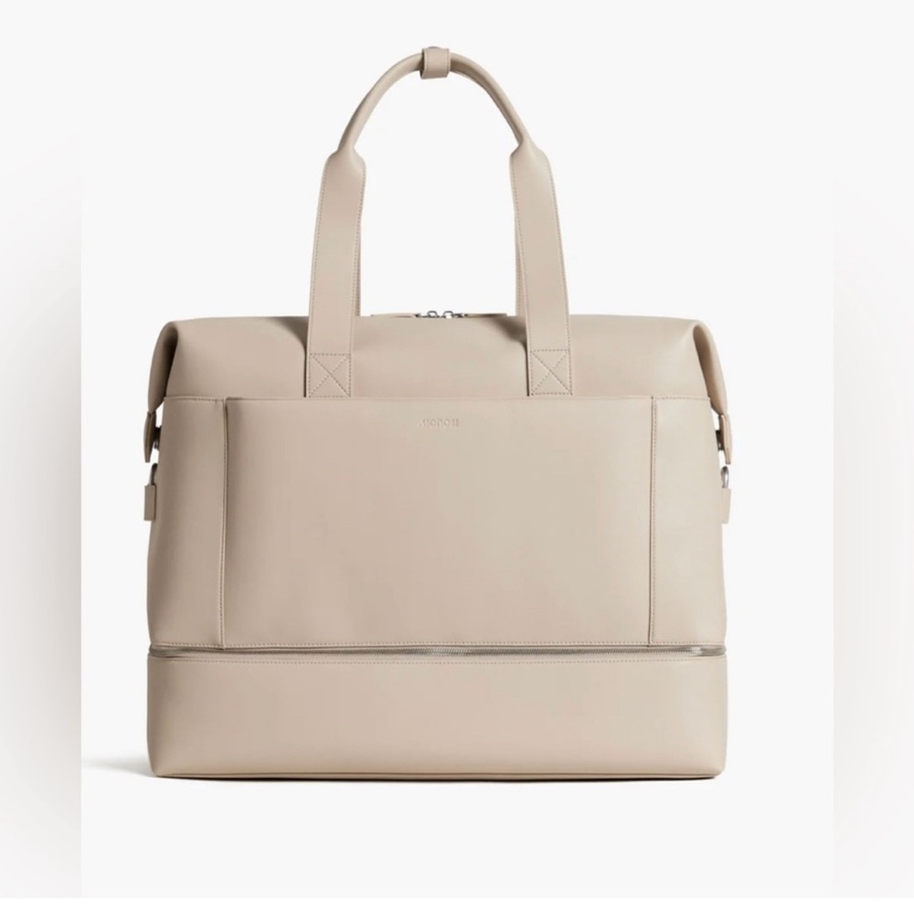 Monos Metro Weekender - Ivory - excellent condition -  Vegan Leather